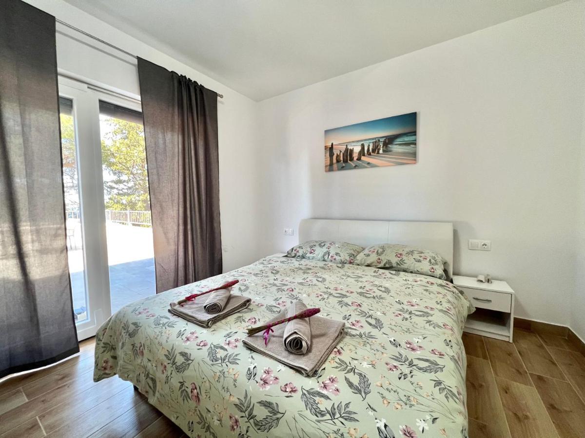 Fantasia Del Mare Apartment And Rooms Dramalj Exterior foto